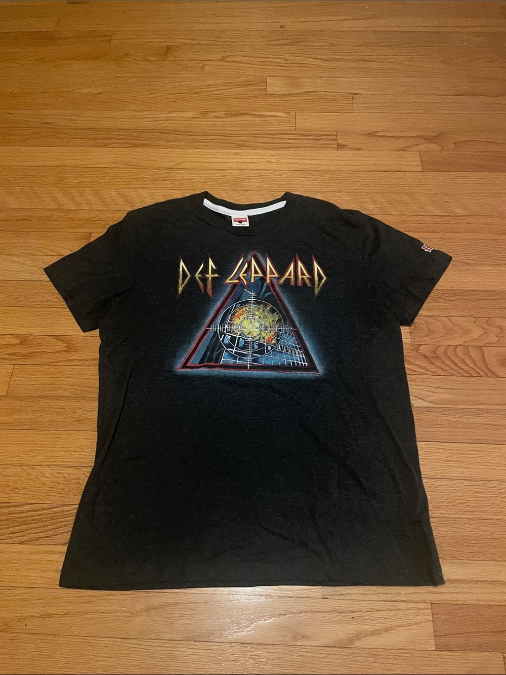 Single stitch Def Leppard t-shirt size large vintage style